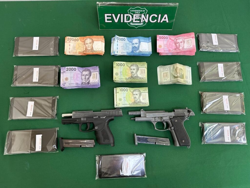 Carabineros-detuvo-en-San-Carlos-a-banda-extranjera-que-perpetro-violento-robo-en-local1-1024x768