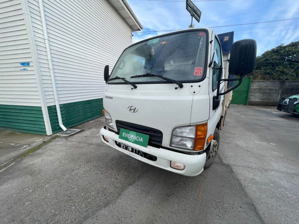 Carabineros-detuvo-en-Quillon-a-menor-que-intento-evadir-control-vehicular-1024x768