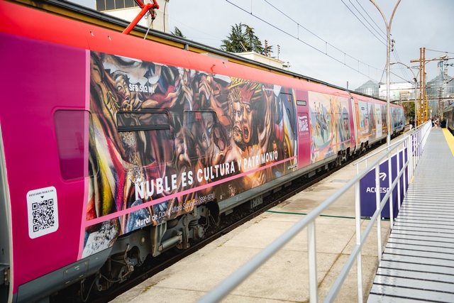 Tren-Santiago-Chillan-viste-sus-vagones-con-imagenes-de-Nuble-4