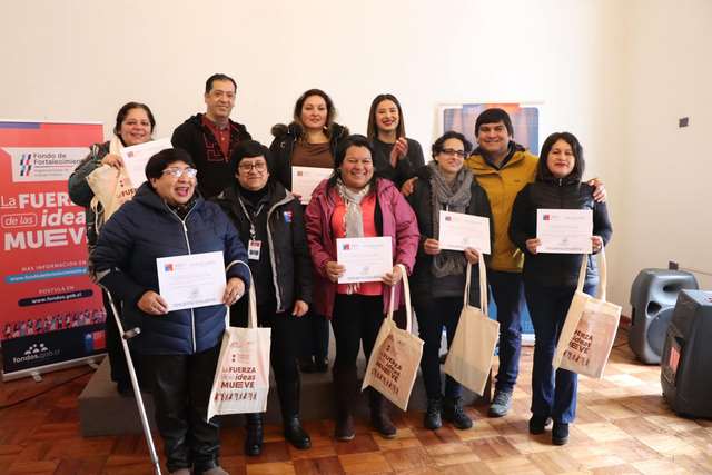 Seremi-de-Gobierno-reconocio-y-capacito-a-beneficiarios-del-Fondo-para-Organizaciones-Sociales2