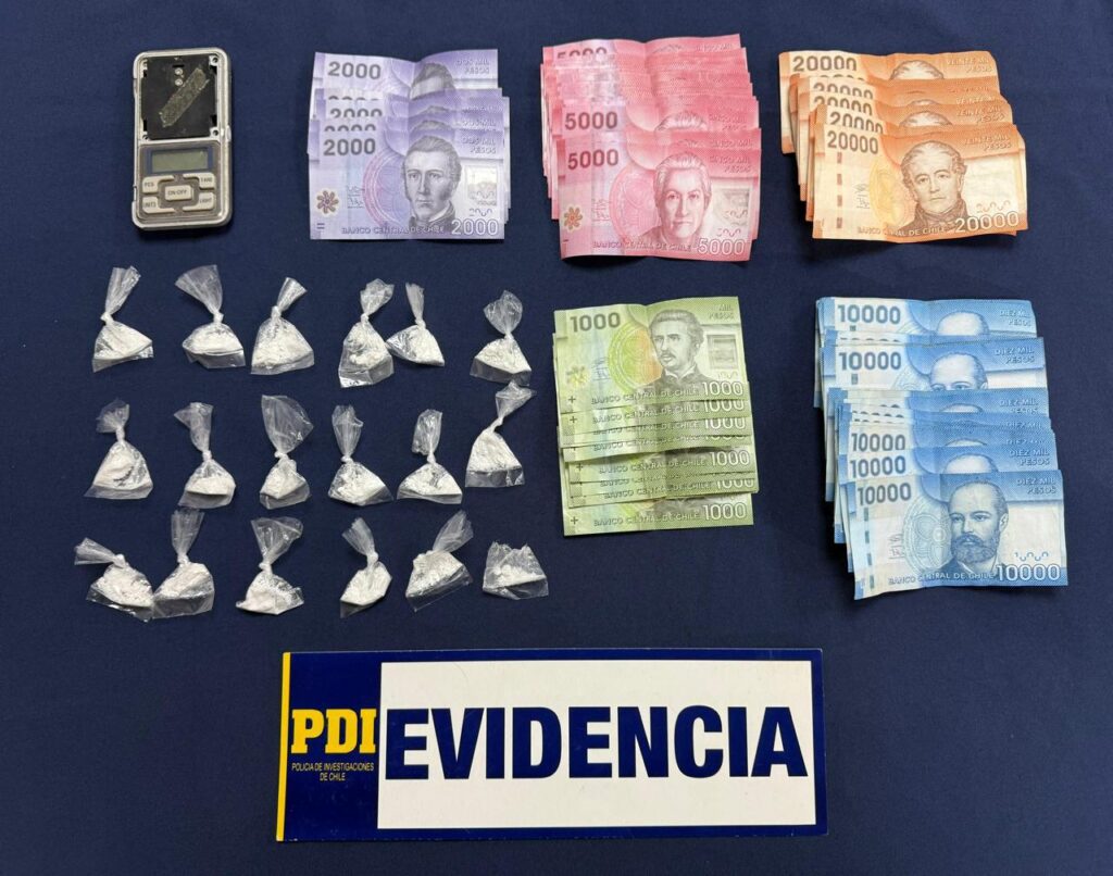 DOS-PROCEDIMIENTOS-PDI-ANTINARCOTICOS-DEJAN-DOS-DETENIDOS-DROGA-Y-UN-ARMA-INCAUTADA1-1024x806