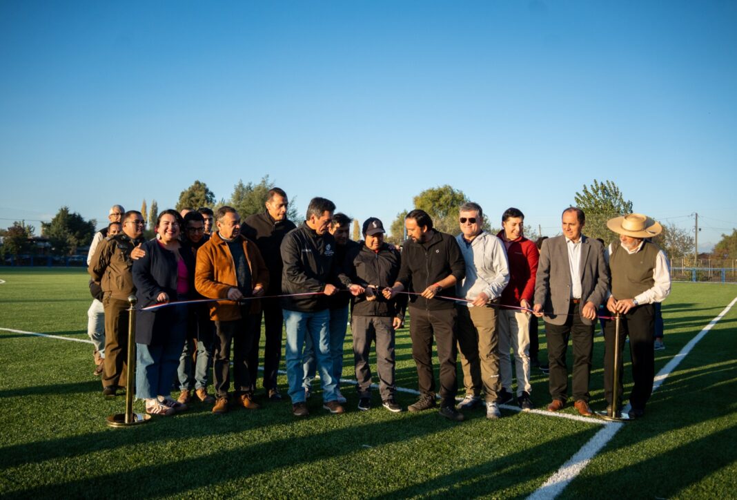 En-San-Carlos-se-inaugura-la-quinta-de-las-21-canchas-para-Nuble-1-1068x724