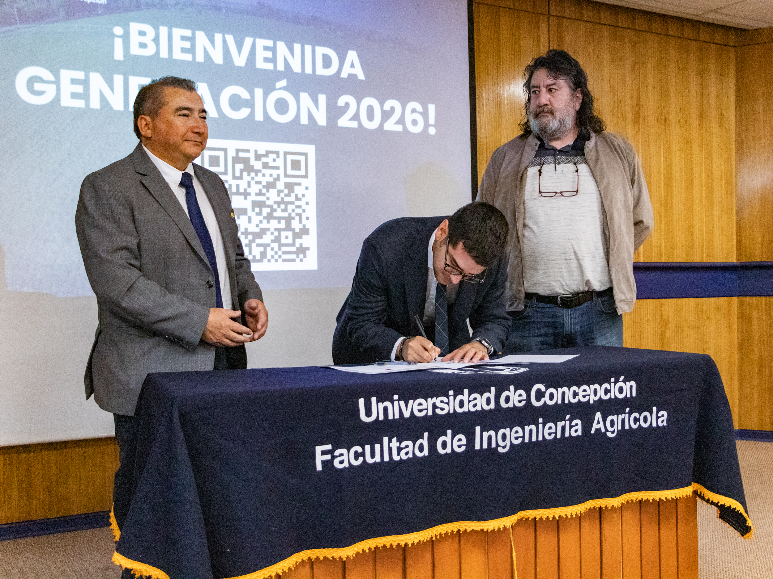 Firma convenio UDEC-9