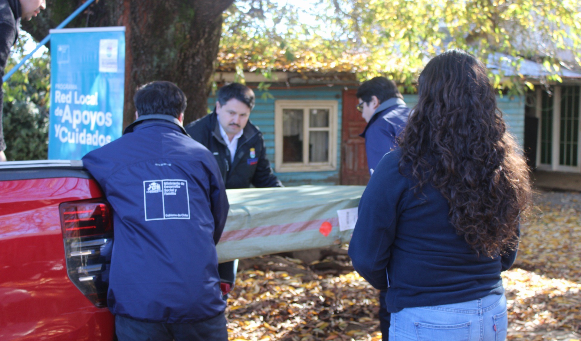3 (16)