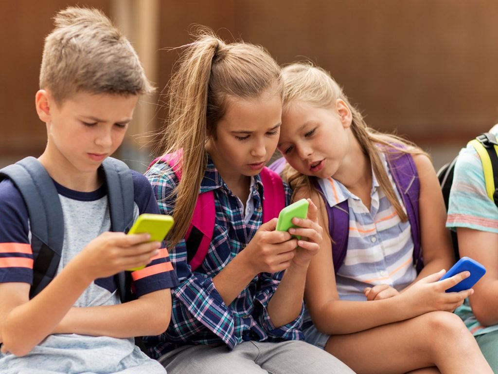 colegio-tae-educar-a-los-ninos-para-el-buen-uso-del-celular-1024x768
